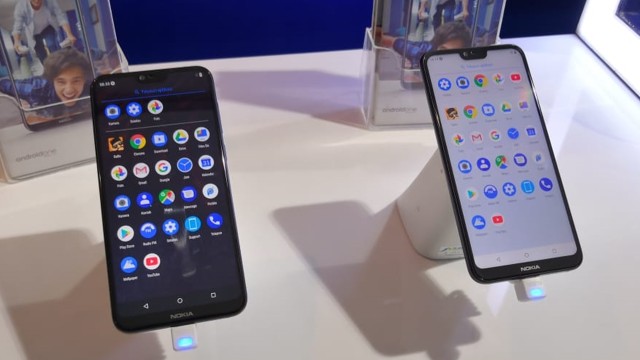 Smartphone Nokia 6.1 Plus. (Foto: Bianda Ludwianto/kumparan)