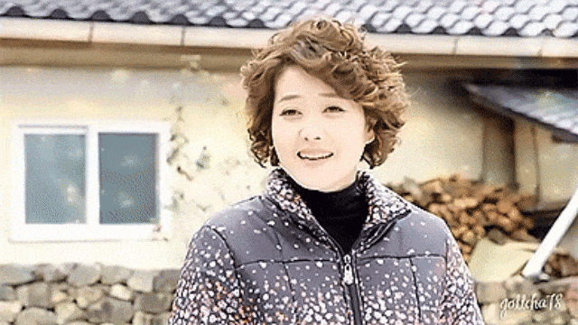 Ahjumma fans. (Foto: MyDramaList)