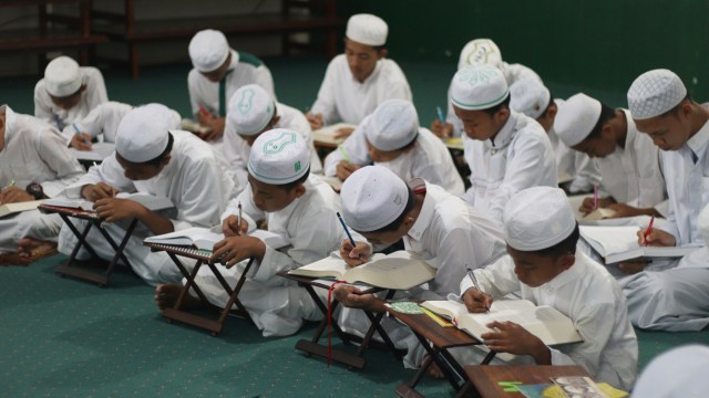 Santri Pondok Pesantren Nurul Muhibbin  (Foto: Iqbal Firdaus/kumparan)