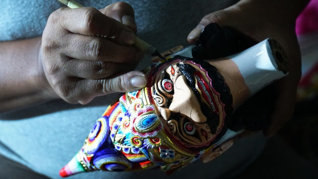 Kesenian Wayang Golek Dilanda Krisis Regenerasi Perajin