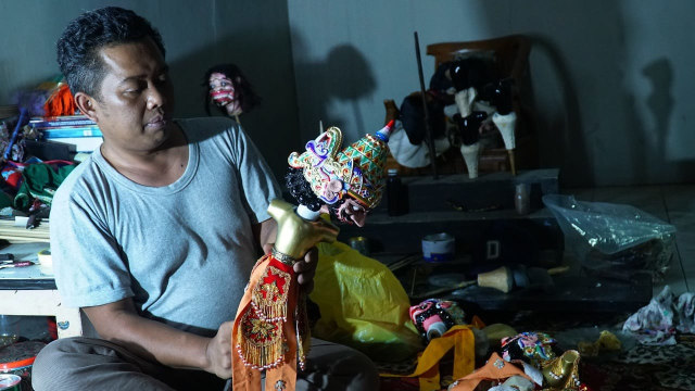 Kesenian Wayang Golek Dilanda Krisis Regenerasi Perajin (2)