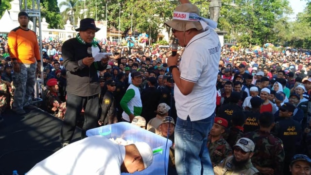 Deklarasi #2019GantiPresiden di Solo (Foto: Dok. Mustofa Nahrawardaya)
