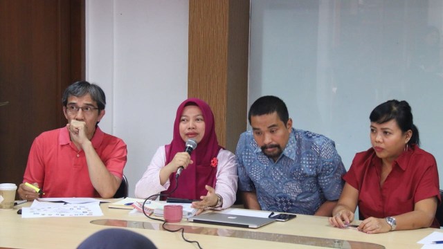 NETGRIT Hadar Nafis Gumay, Direktur Eksekutif Perludem Titi Anggraini, Dosen Unand Padang Charles Simabura, dan Dosen STIH Jentera Bivitri Susanti di Diskusi Polemik Pencalonan Napi Korupsi di ICW, Jakarta, Minggu (9/9/2018). (Foto: Eny Immanuella Gloria)