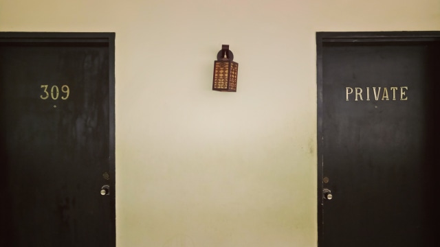 Menyambangi Kamar Nyai (1)