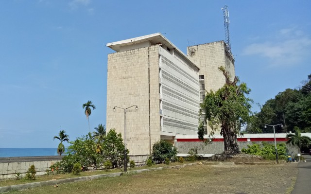 Menyambangi Kamar Nyai (2)