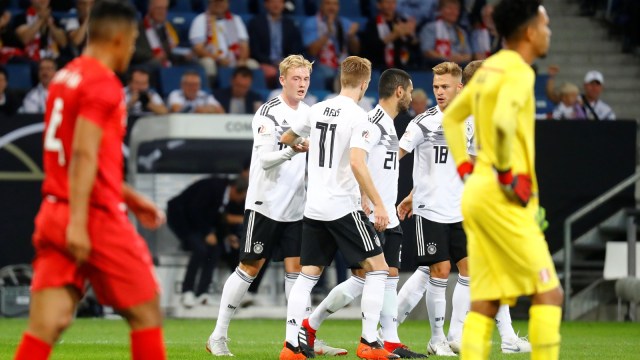 Perayaan gol Julian Brandt untuk Jerman ketika bersua Peru. Foto: Kai Pfaffenbach/Reuters