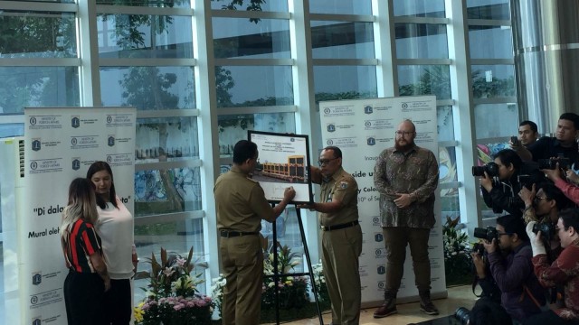 Anis Baswedan saat peresmian mural di TIM, Jakarta, Senin (10/9/2018). (Foto: Moh Fajri/kumparan)