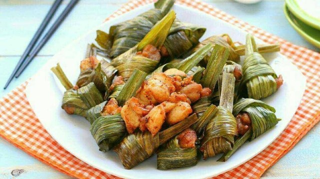 Ilustrasi Ayam Pandan (Foto: Instagram @henimaria)