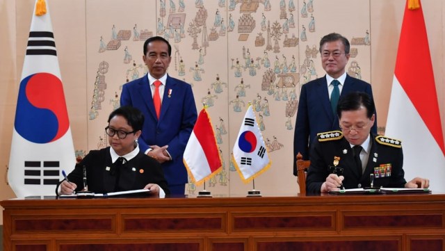 Penandatanganan surat perjanjian antara Indonesia dan Korea Selatan. (Foto: Biro Pers Setpres/Laily Rachev)