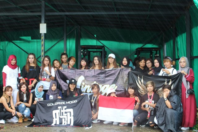 Komunitas BMI Fotografer AToP, The ABR, dan Vintage Hunting Foto Sambil Galang Dana (1)