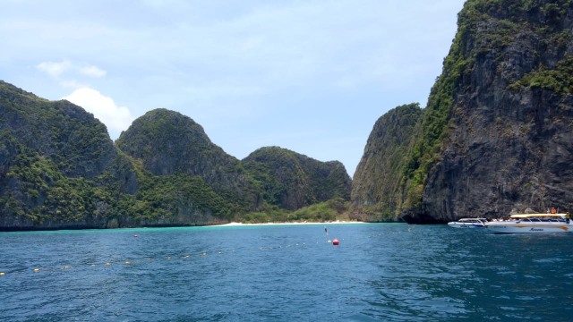 Napak Tilas Leonardo DiCaprio di Phi Phi Island (10)