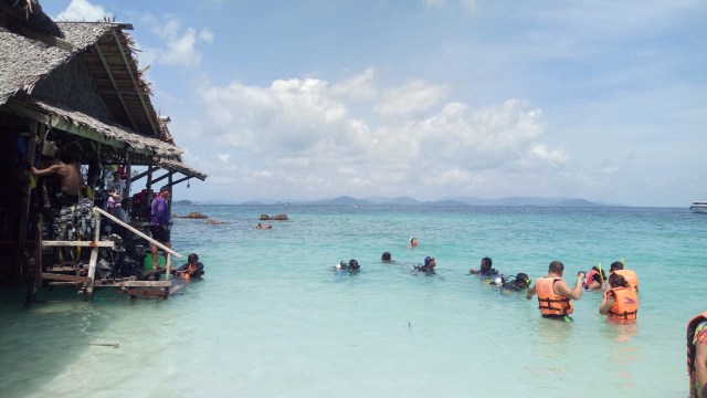 Napak Tilas Leonardo DiCaprio di Phi Phi Island (21)