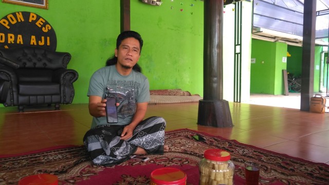 Gus Miftah, pengasuh pondok pesantren Ora Aji, Kalasan, Sleman, DIY. (Foto: Arfiansyah Panji Purnandaru/kumparan)