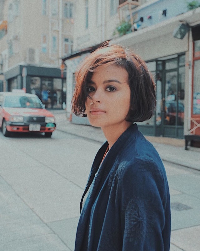 Terlihat Fresh, Contek Gaya Rambut Pendek 7 Seleb Ini (3)