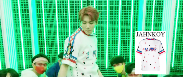 Outfit Mahal BTS Dalam Video Klip IDOL (8)