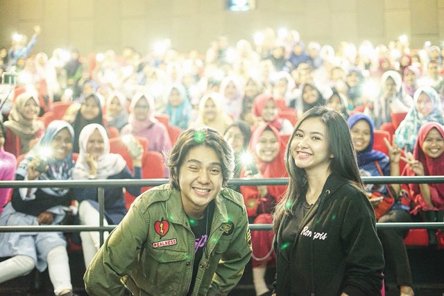 Sering Jadi Lawan Main, 10 Pasangan Seleb Ini Didoakan Berjodoh (8)