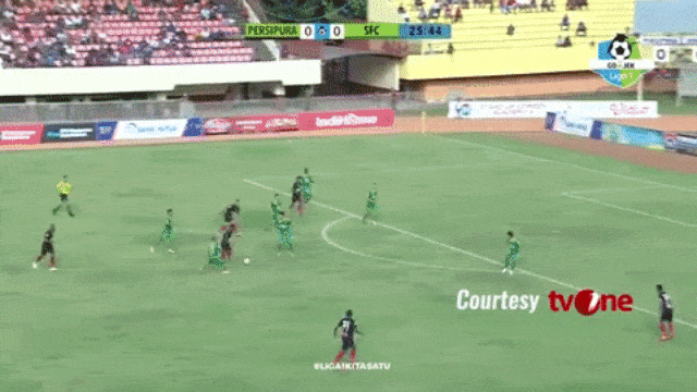 Gol Prisca Womsiwor. (Foto: Youtube/Liga1Match)
