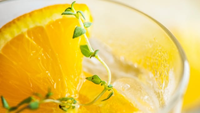 Ibu hamil boleh minum sparkling water (Foto: Shutterstock)