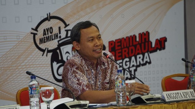 Anggota KPU Pusat Pramono Ubaid Tanthowi Foto: Jamal Ramadhan/kumparan
