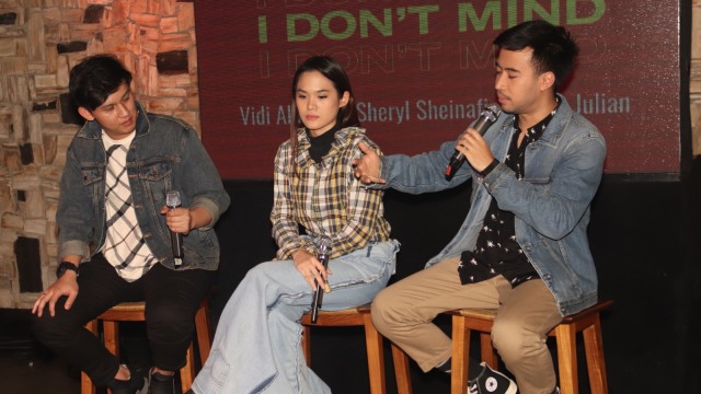 Jevin Julian, Sheryl Sheinafia, dan Vidi Aldiano. (Foto: Munady Widjaja)