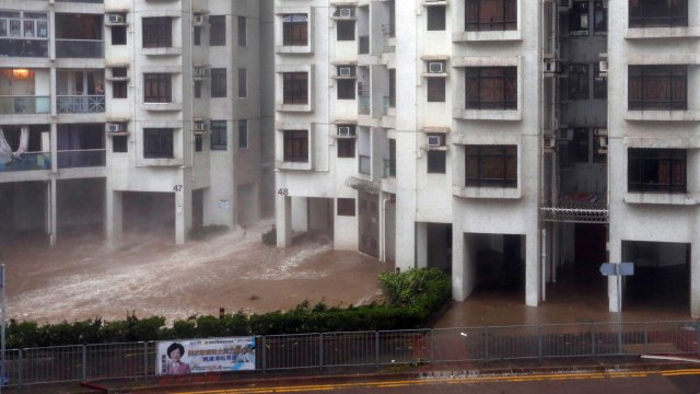 Topan Mangkhut di Hong Kong, China  (Foto: REUTERS/Bobby Yip)