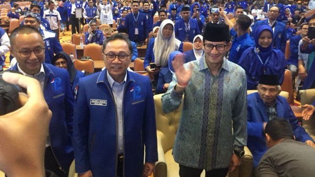 Sandi dan zulkifli Hasan di Workshop Pembekalan Caleg di Grand Paragon. (Foto: Ferry/kumparan)