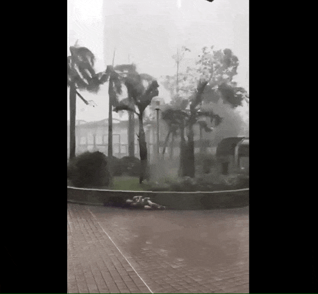Topan Mangkhut hantam Hong Kong (Foto: Twitter/CraigW63719514)