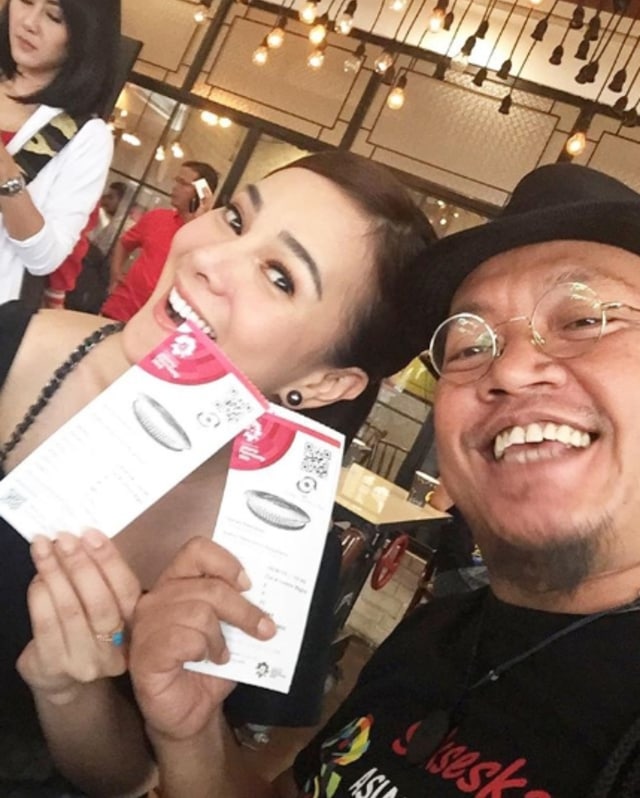 5 Hal Menarik Kisah Cinta Eross dan Astrid Tiar di Masa Lalu (4)
