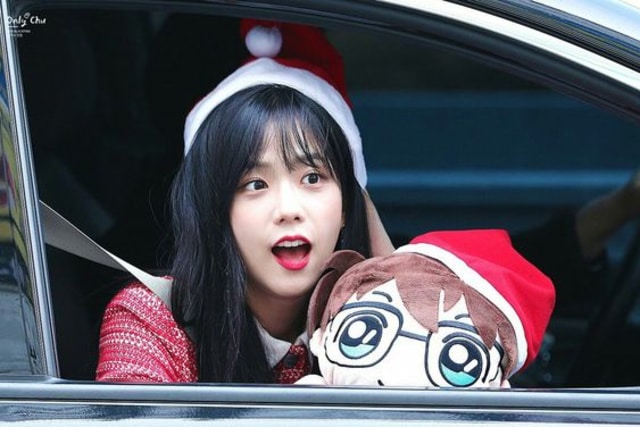 10 Anggota Grup K-Pop yang Dijuluki 'Fake Maknae' (2)