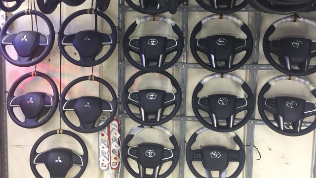 Berbagai macam setir mobil (Foto: Aditya Pratama Niagara/kumparanOTO)