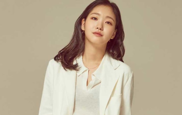 Meskipun Berparas Imut, 5 Artis Korea Ini Penah Beradegan Hot (2)