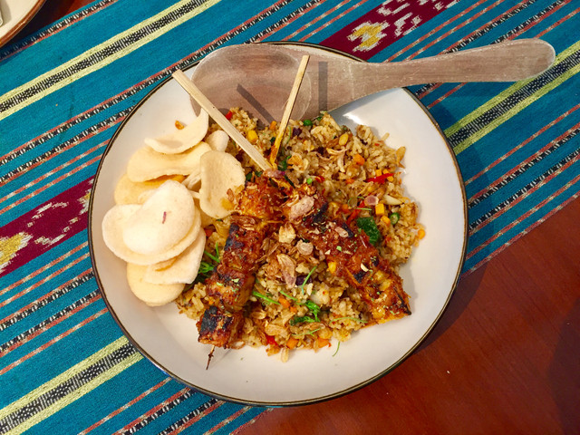 Menu Kaum x Arumdalu Farm: Nasi Goreng Tempe Asap (Foto: Mela Nurhidayati/kumparan)