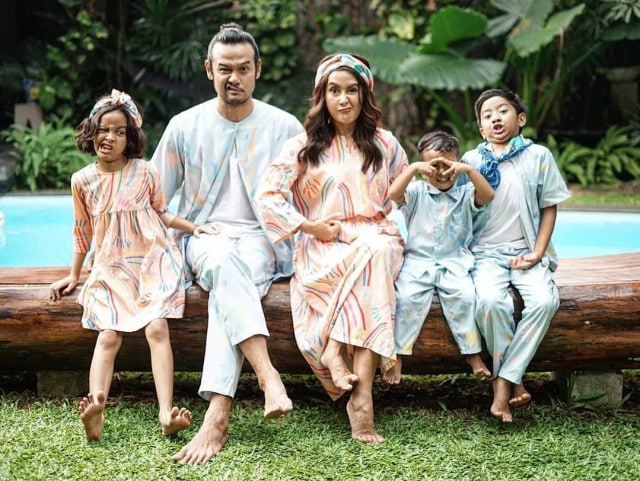 10 Potret Harmonis Keluarga Widi Mulia dan Dwi Sasono (4)
