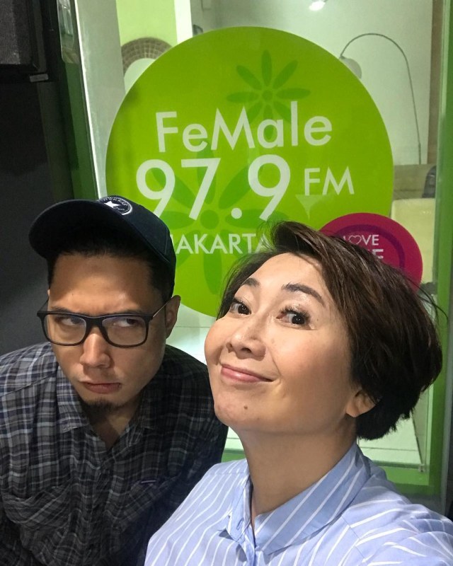 10 Artis yang Juga Menjadi Penyiar Radio (5)