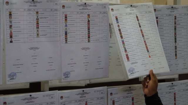 Ilustrasi daftar calon tetap anggota DPR RI pemilu tahun 2019. Foto: Helmi Afandi Abdullah/kumparan