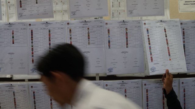 Ilustrasi daftar calon tetap anggota DPR RI pemilu tahun 2019. Foto: Helmi Afandi Abdullah/kumparan