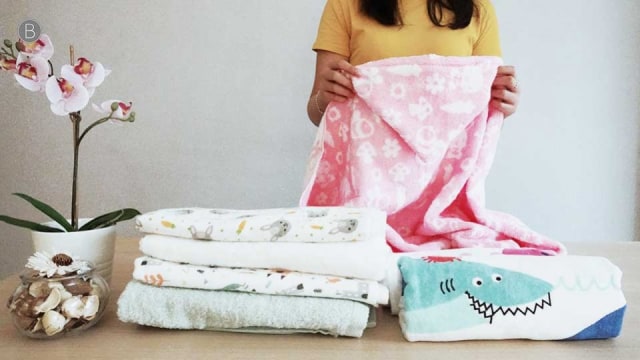 Babyo Review Towels by Little Palmerhaus