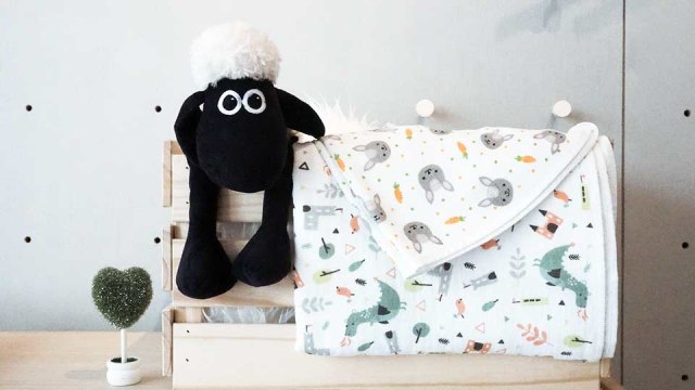 Babyo Review Towels by Little Palmerhaus (2)