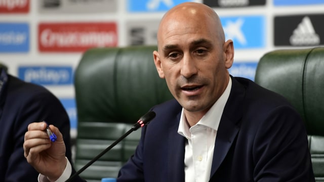 Presiden Federasi Sepak Bola Spanyol (RFEF), Luis Rubiales. (Foto: Pierre Philippe Marcou/AFP)