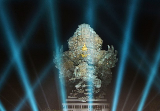 Peresmian Garuda Wisnu Kencana oleh Joko Widodo, Sabtu (22/9/2018). Foto:  ANTARA FOTO/Fikri Yusuf