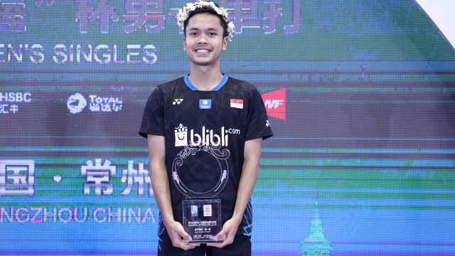 Anthony Sinisuka Ginting juara China Terbuka 2018 usai kalahkan Kento Momota (Jepang). (Foto: Dok. PBSI)