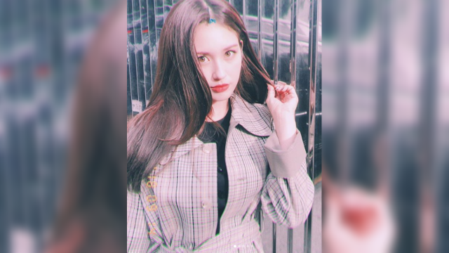 Penyanyi idola K-Pop, Jeon Somi. (Foto: Instagram/@somsomi0309.)