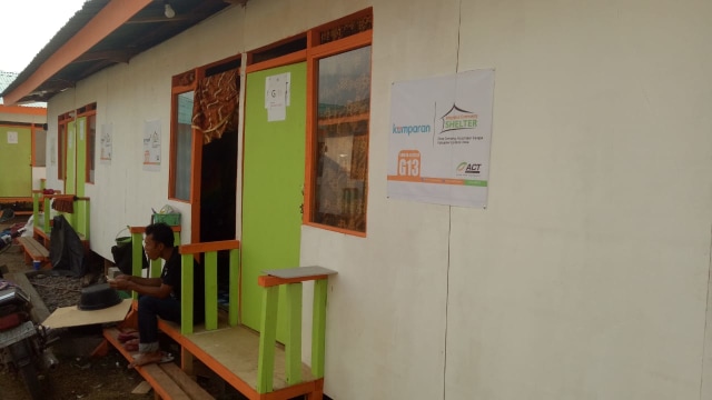 Bantuan crowdfunding kumparan bersama ACT untuk korban gempa Lombok. (Foto: Ardhana Pragota/kumparan)