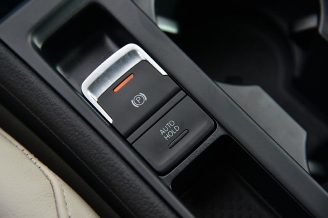 Ilustrasi Electronic Parking Brake (Foto: dok. Carwow)