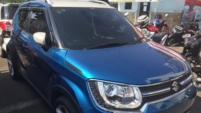 Mobil yang digunakan Anisa dan Tania saat Terobos rombongan Presiden di Tol Jagorawi (Foto: Luthfan Darmawan/kumparan)