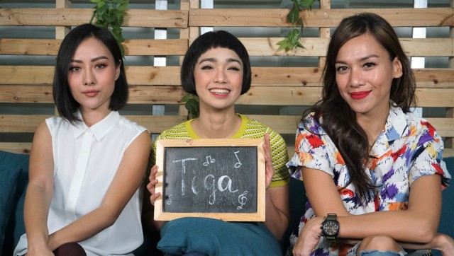 Grup musik Tiga datang ke kumparan. (Foto: Abil Achmad Akbar/kumparan)