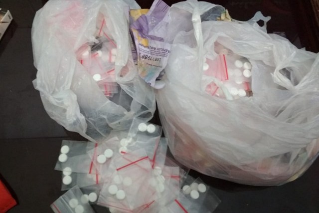 Sepasang Kekasih Jual 800 Butir Pil Zombie ke Pelajar SMA dan SMP (1)