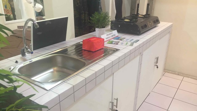 Pameran Rumah Instan Sederhana Sehat (Risha) Kemenpupr di JCC Jakarta, Selasa (26/9).  (Foto: Nurul Nur Azizah/kumparan)