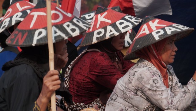 Sejumlah Petani Kendeng beraksi didepan Istana Merdeka dalam rangka memperingati Hari Tani Nasional, Rabu (26/09/2018). Foto: Helmi Afandi Abdullah/kumparan