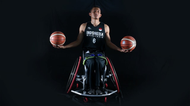 Atlet basket difabel Indonesia, Danu usai latihan di Solo. (Foto: Aditia Noviansyah/kumparan)